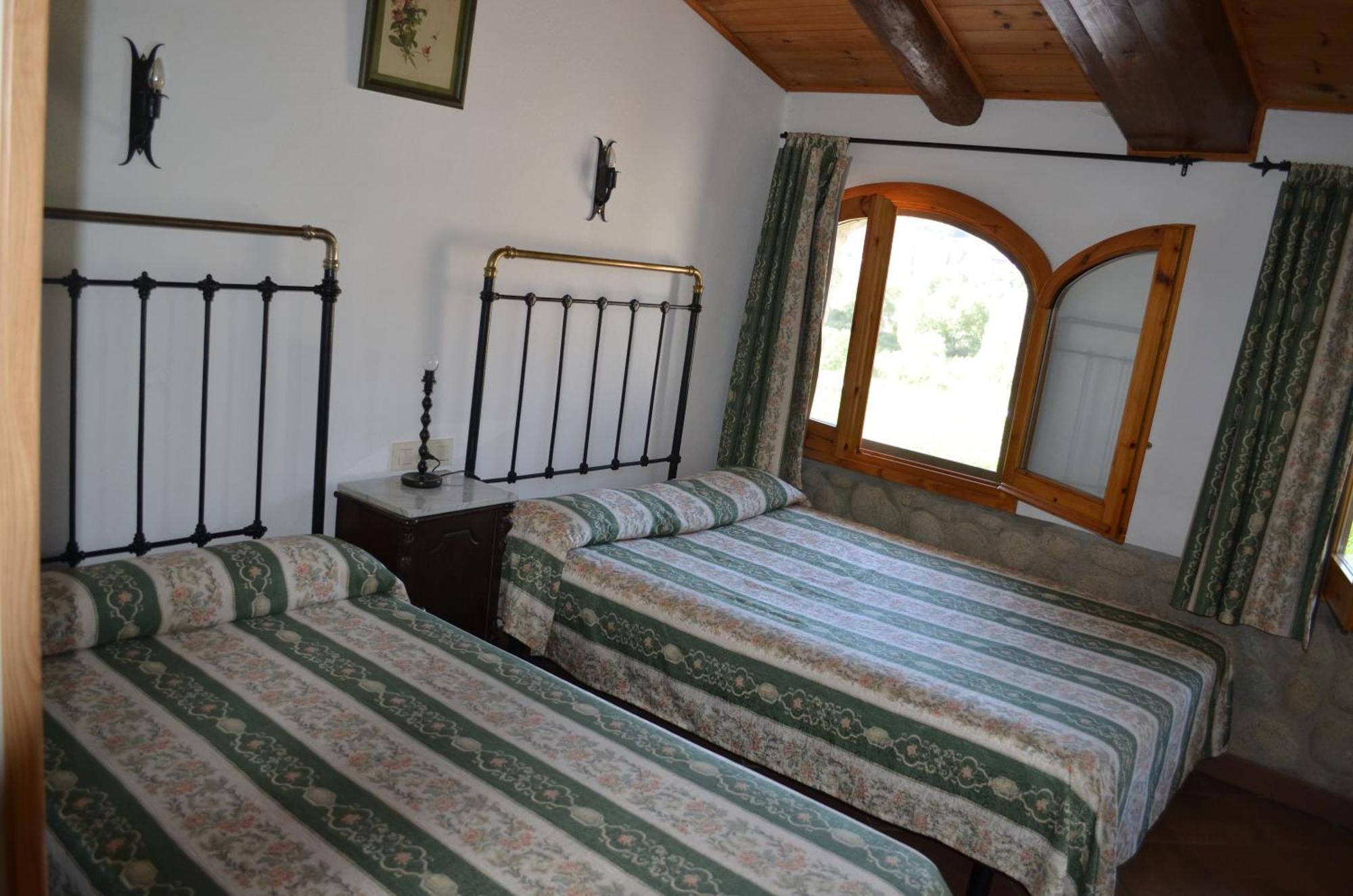 Casa Rural La Vall Del Cadi ลาเซวดูร์เชย์ ภายนอก รูปภาพ