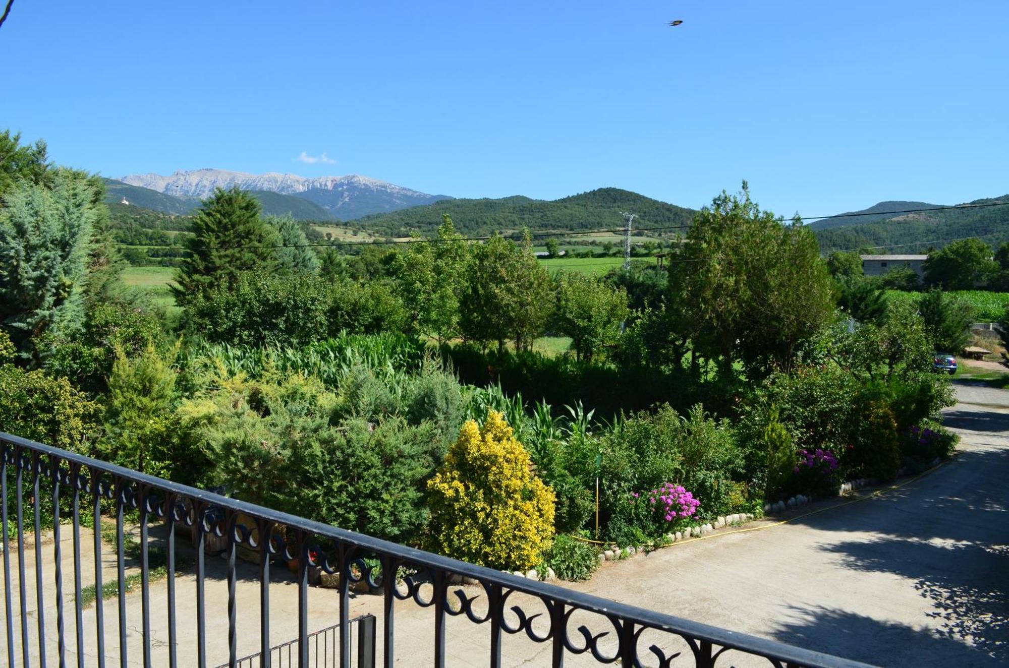 Casa Rural La Vall Del Cadi ลาเซวดูร์เชย์ ภายนอก รูปภาพ
