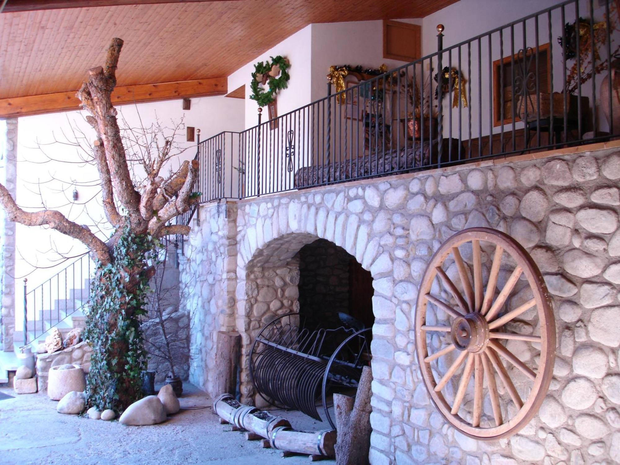 Casa Rural La Vall Del Cadi ลาเซวดูร์เชย์ ภายนอก รูปภาพ